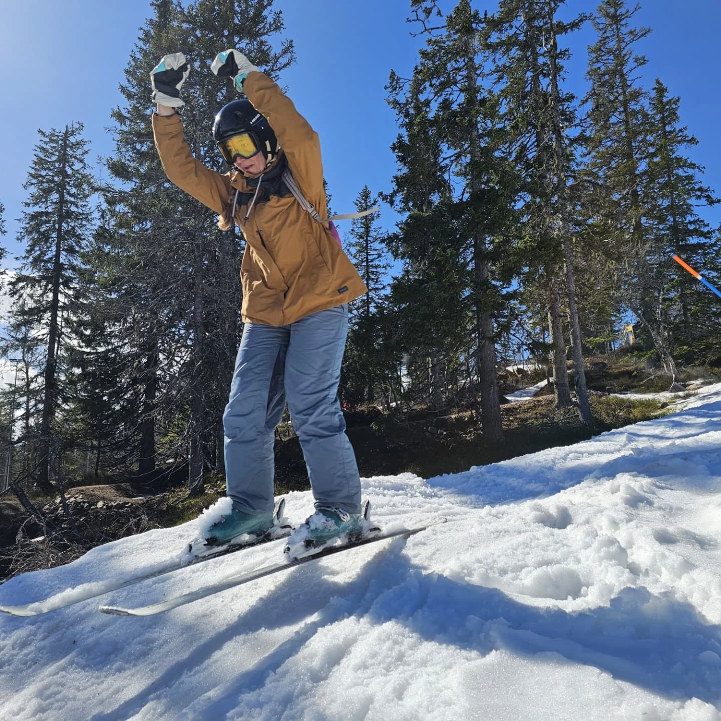 Participante aprendiendo a esquiar en Trysil